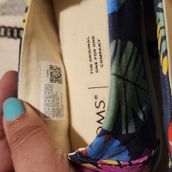 Toms NWOB - Picture 5 of 5